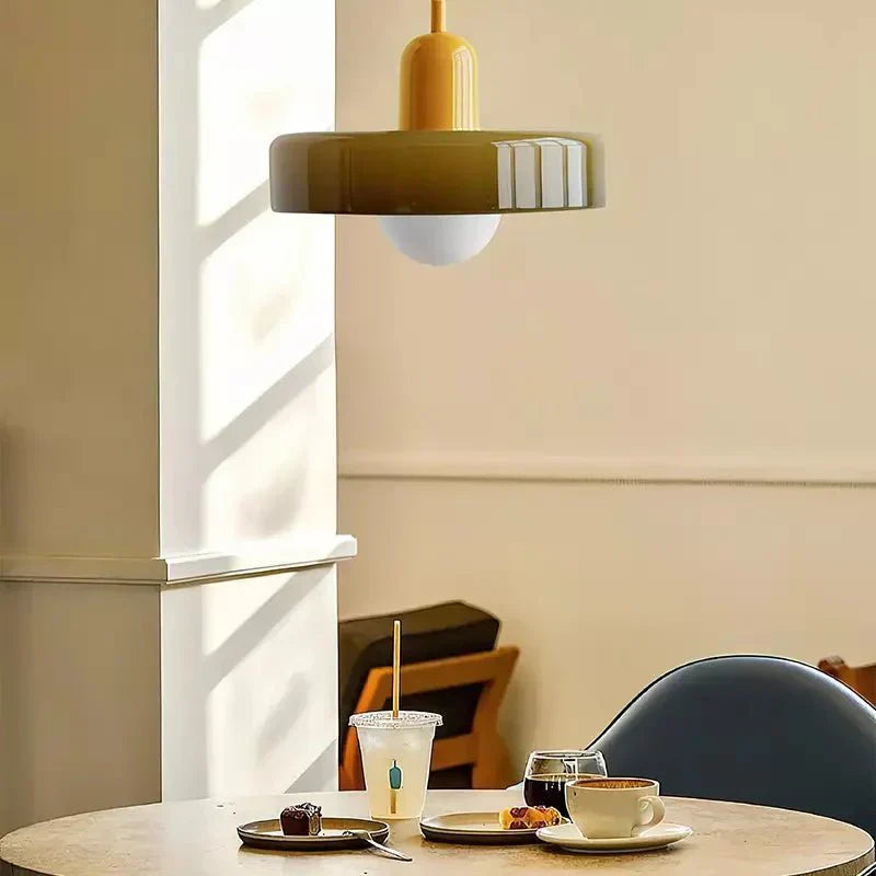 Lampe Suspendue Bauhaus en Verre Coloré – Luminaire Suspendu Rond, Design Moderne, Dimensions D25 x H18 cm, Longueur de Câble Réglable