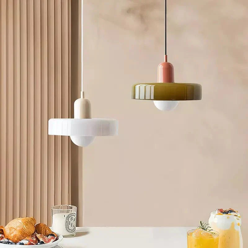 Lampe Suspendue Bauhaus en Verre Coloré – Luminaire Suspendu Rond, Design Moderne, Dimensions D25 x H18 cm, Longueur de Câble Réglable