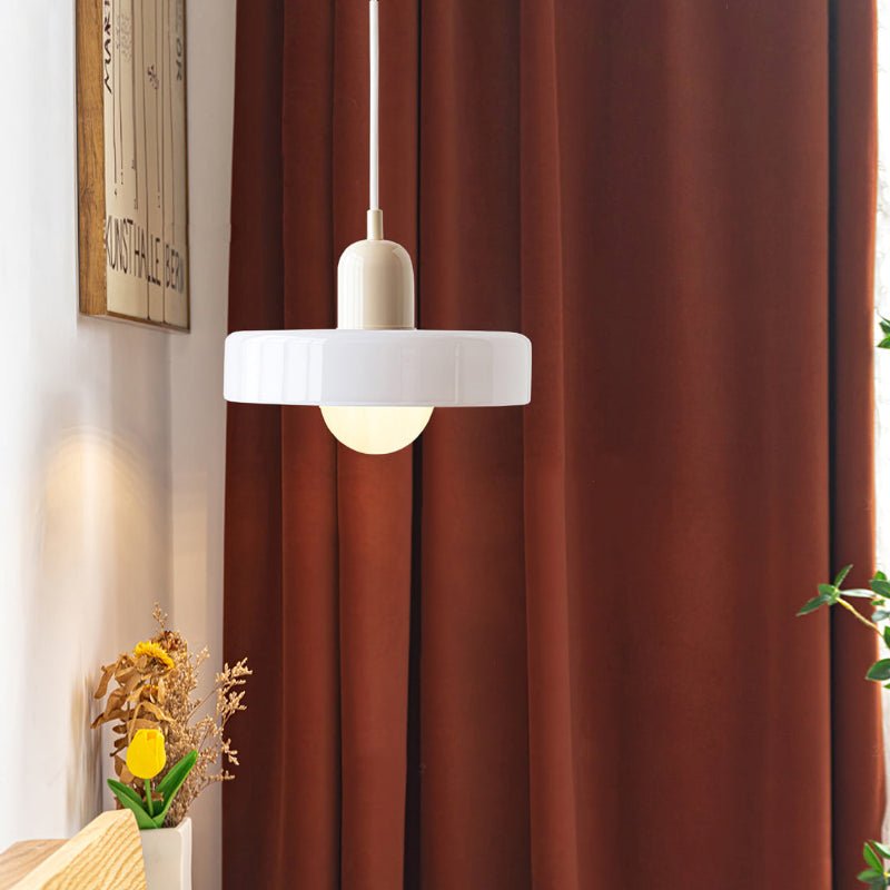 Lampe Suspendue Bauhaus en Verre Coloré – Luminaire Suspendu Rond, Design Moderne, Dimensions D25 x H18 cm, Longueur de Câble Réglable