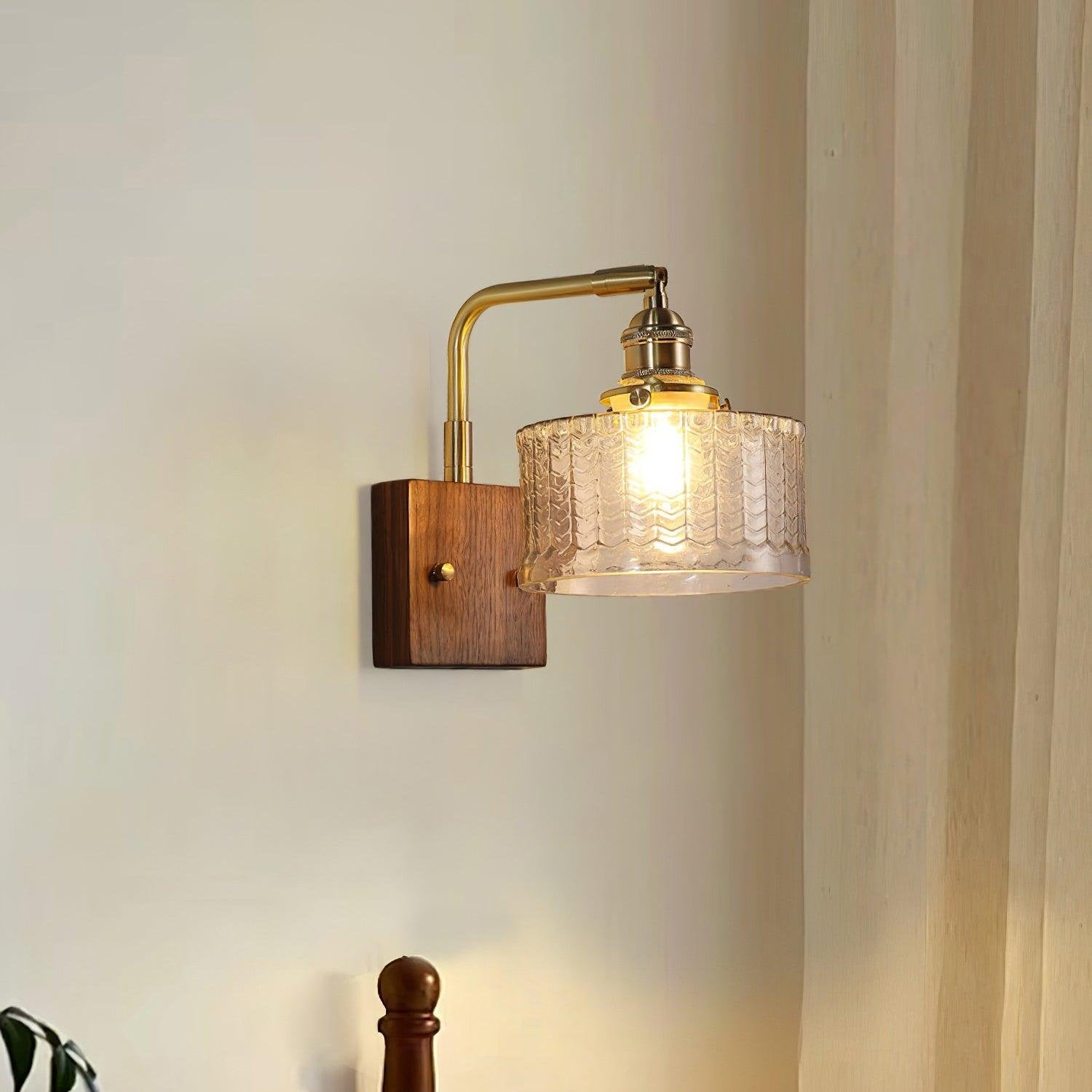 Applique Murale en Verre Artisanal avec Base en Bois – Lampe Murale Rustique pour Chambre ou Salon, Éclairage Doux et Apaisant