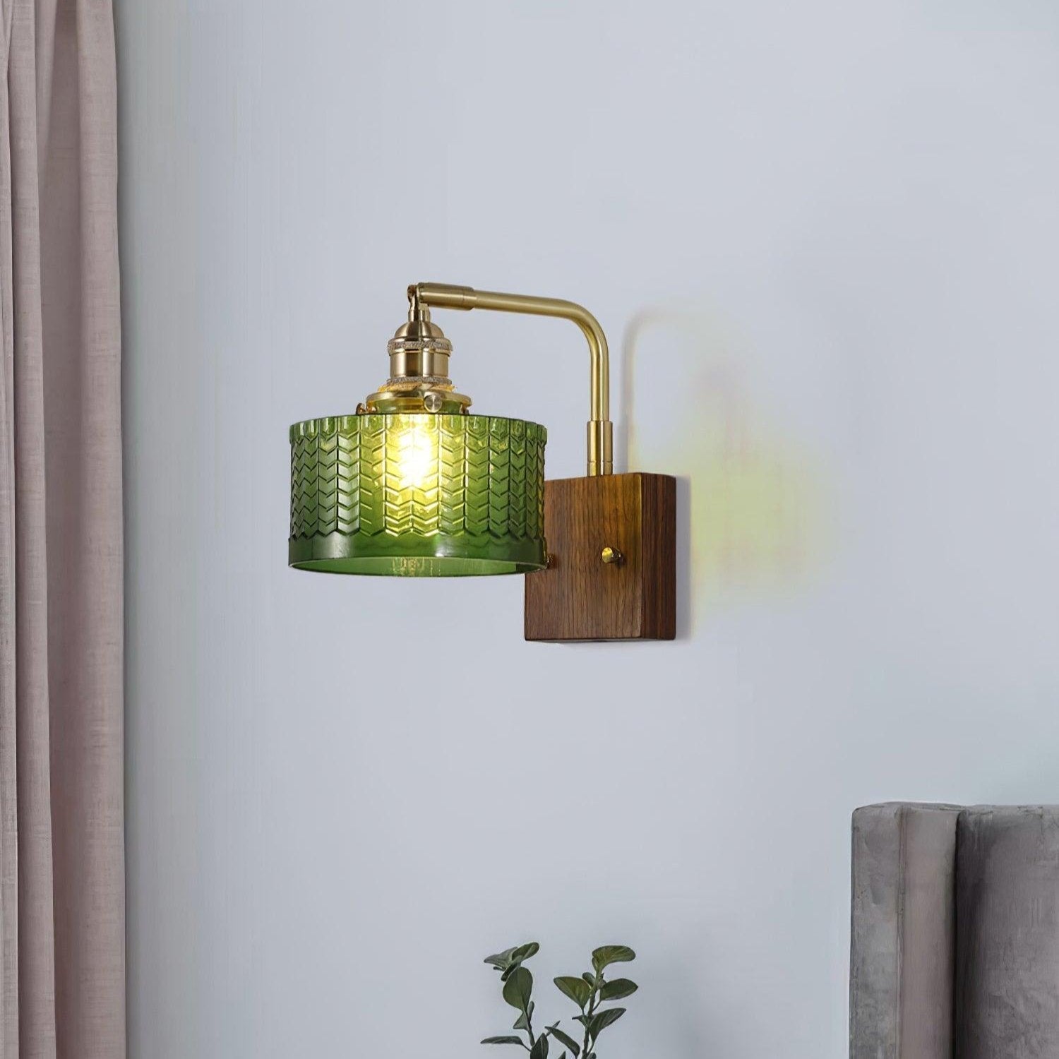 Applique Murale en Verre Artisanal avec Base en Bois – Lampe Murale Rustique pour Chambre ou Salon, Éclairage Doux et Apaisant
